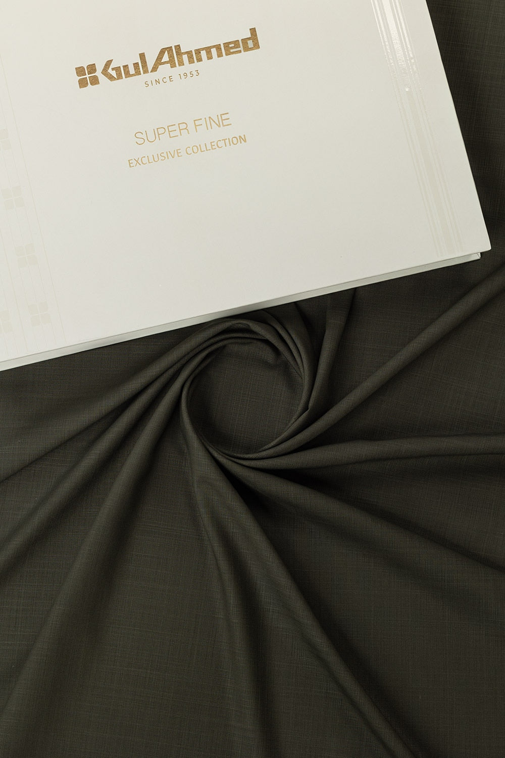 Adorn Unstitched Fabric Blended With Gift Box