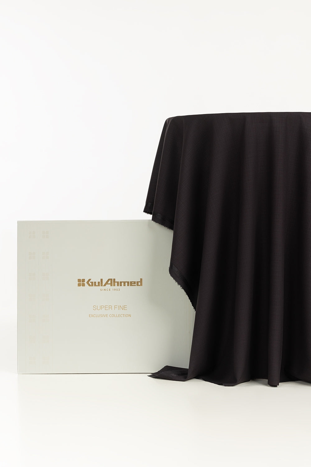 Adorn Unstitched Fabric Blended With Gift Box