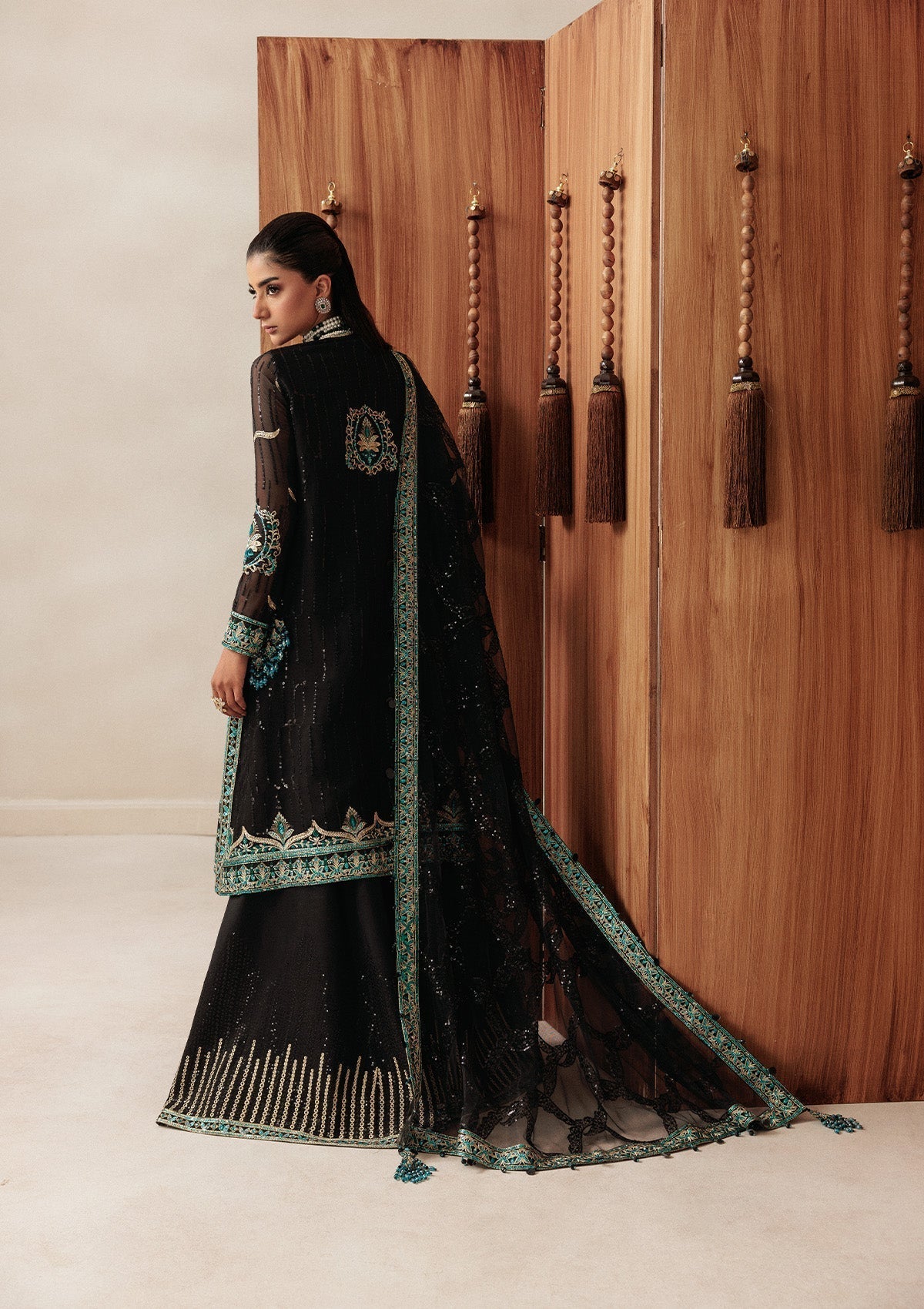 Aik Atelier – Aikshaam Look 05 Style