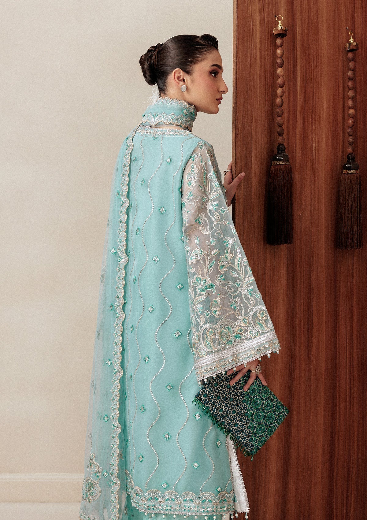 Aik Atelier – Aikshaam Look 06 Style