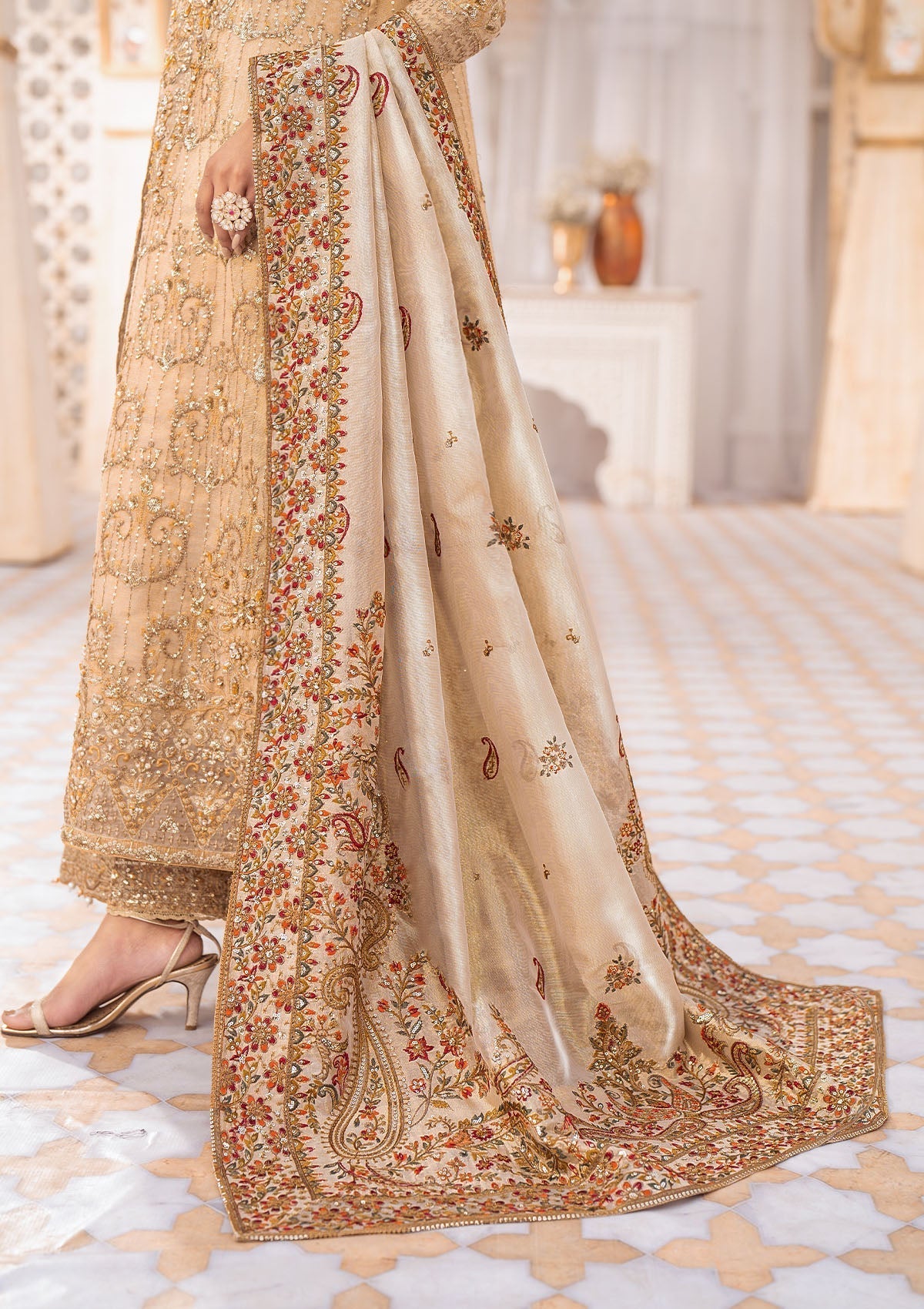 Aik Atelier WDA24 Style — Mairaz Gold Tissue Shawl