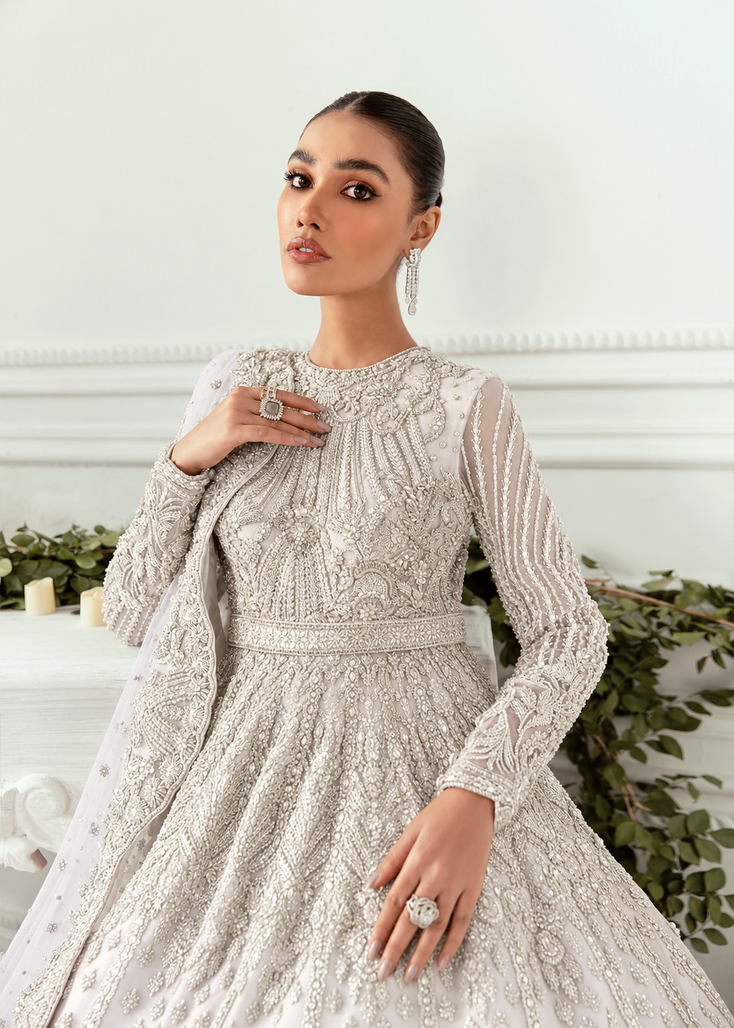 Akbar Aslam – Hyacinth (White) Style