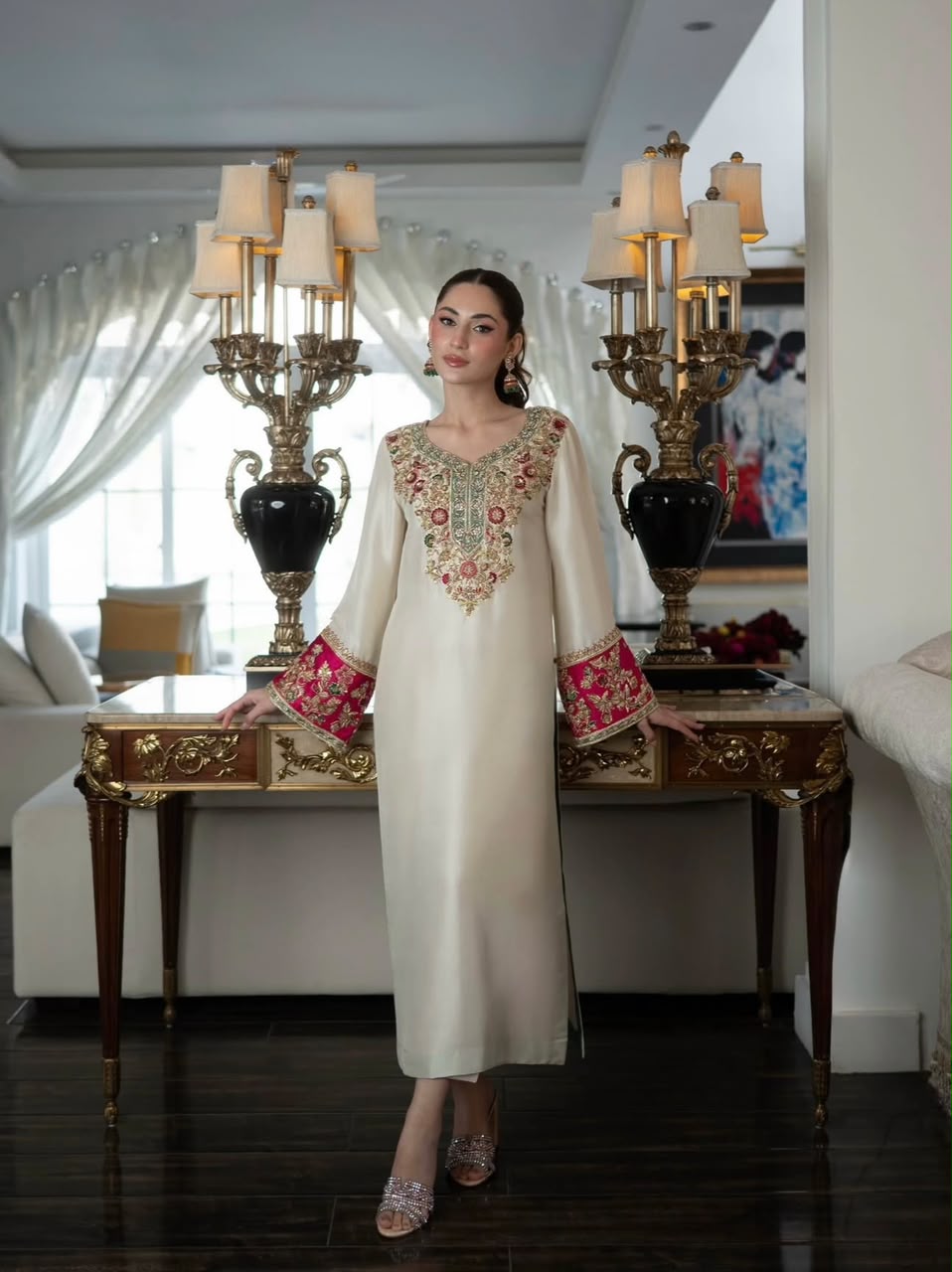 Aleena Khan Noor e Nazar Style
