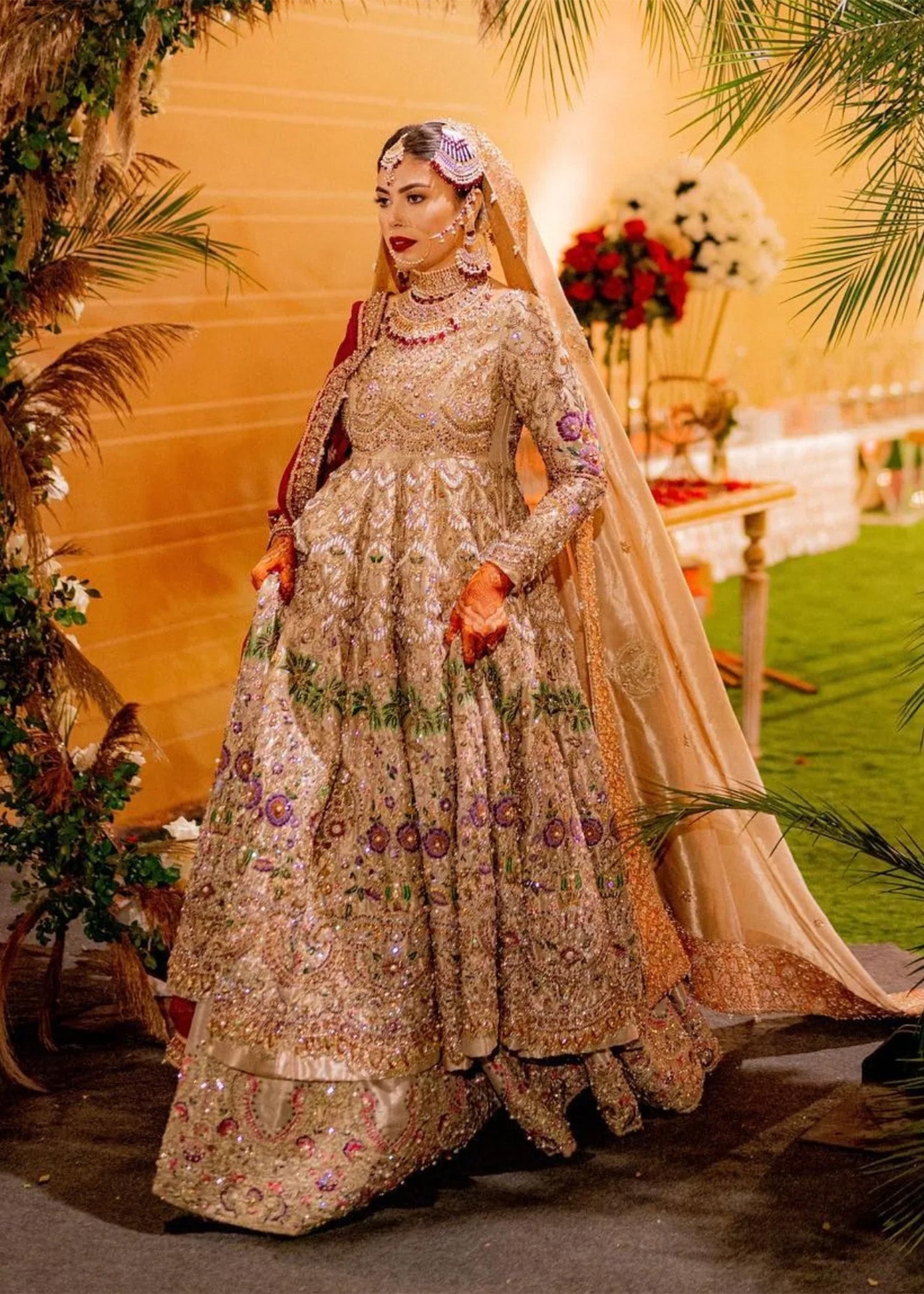 https://cdn.shopify.com/s/files/1/0078/7998/3170/files/alixeeshantheaterstudio_1740574097_3576517206788559842_346294562.jpg?v=1742376436