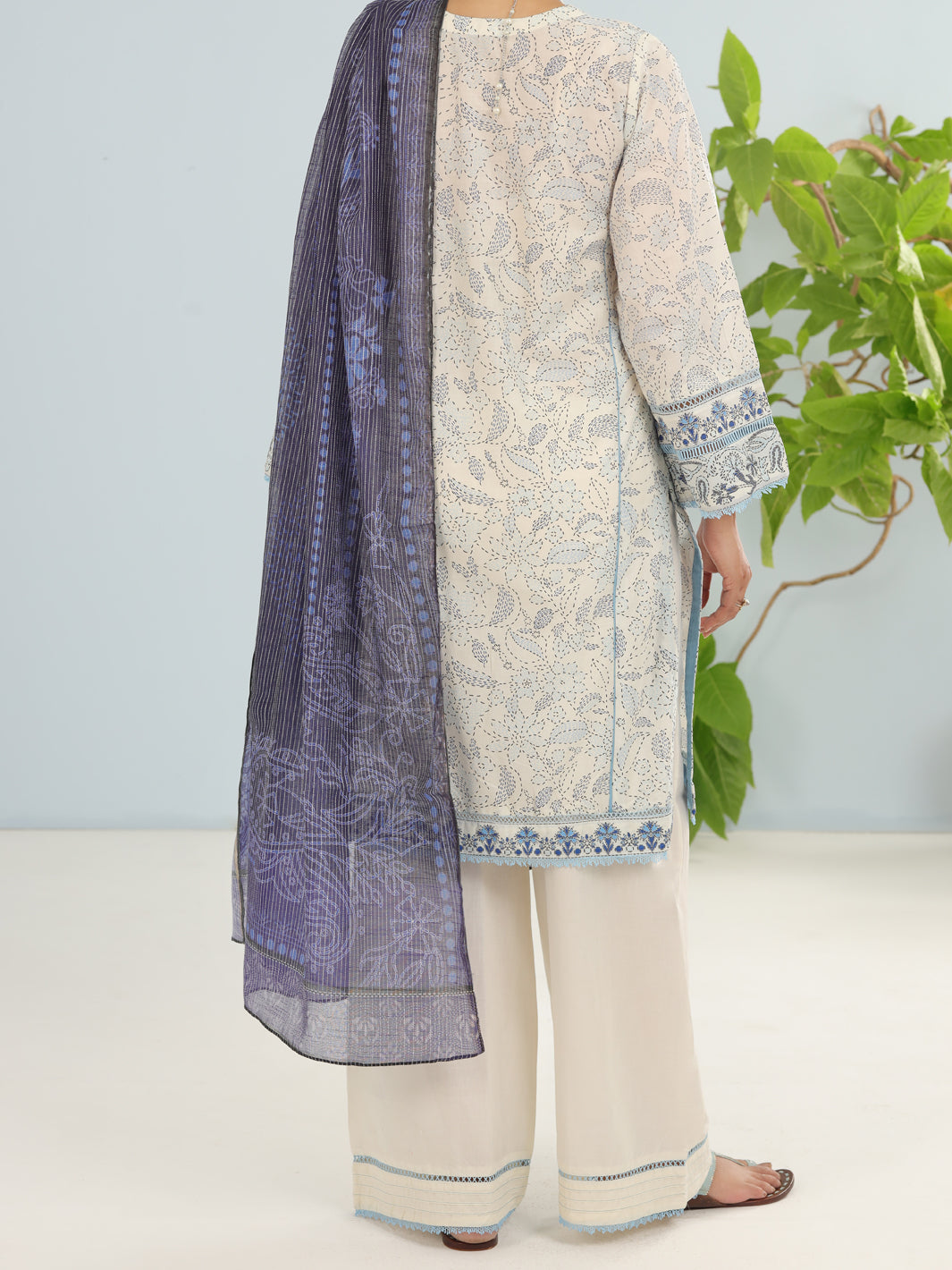 Off White Lawn 3Pc Stitched - ALP-3PS-1884