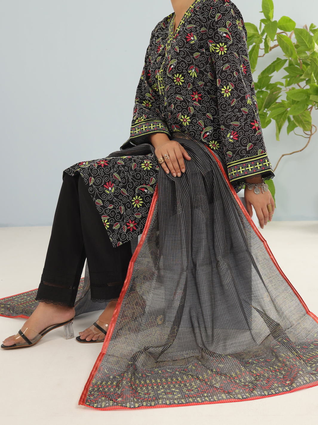 Black Lawn 3Pc Unstitched - ALP-3PS-1901