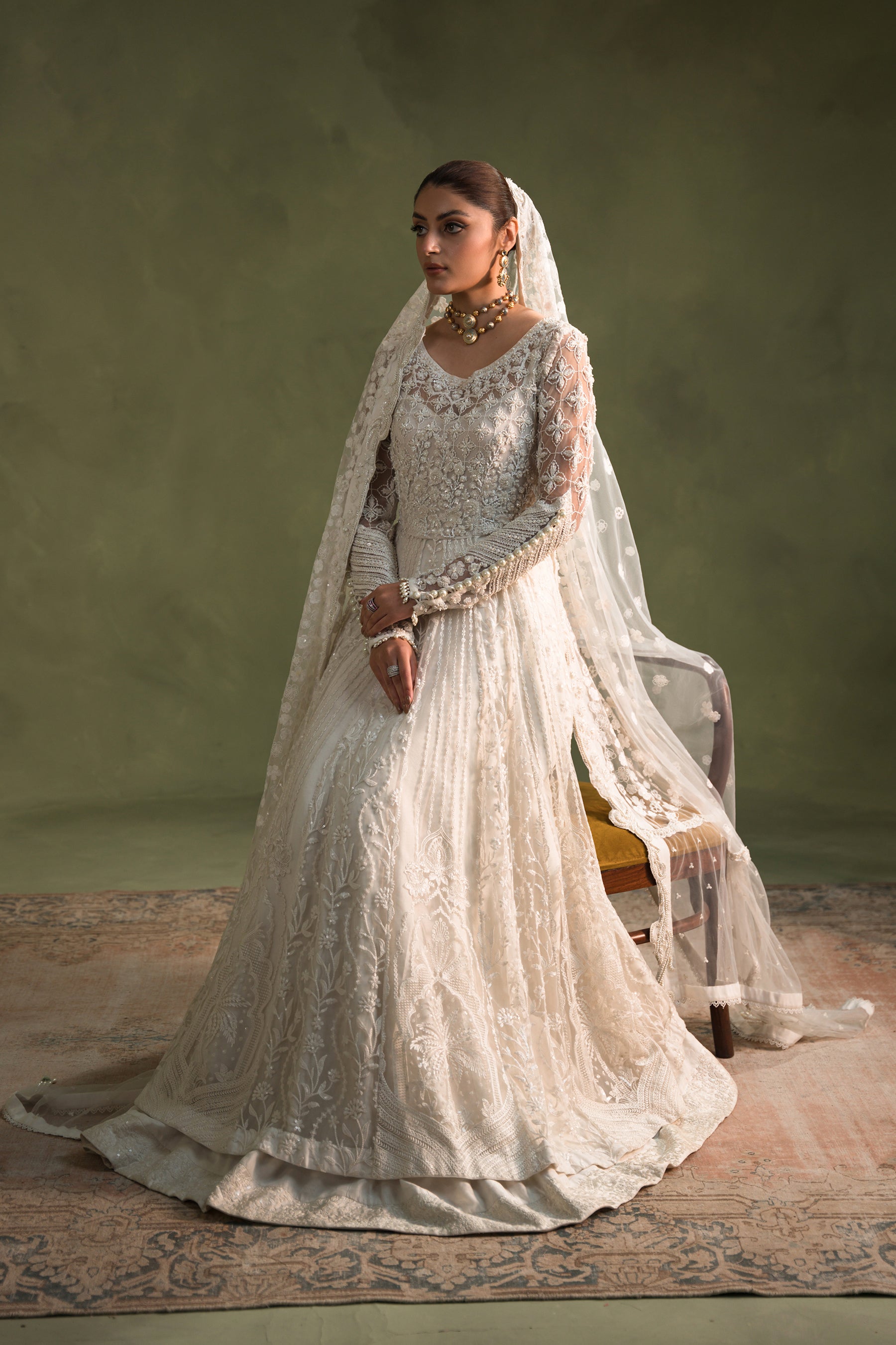 Ammara Khan – Moonbeam Style