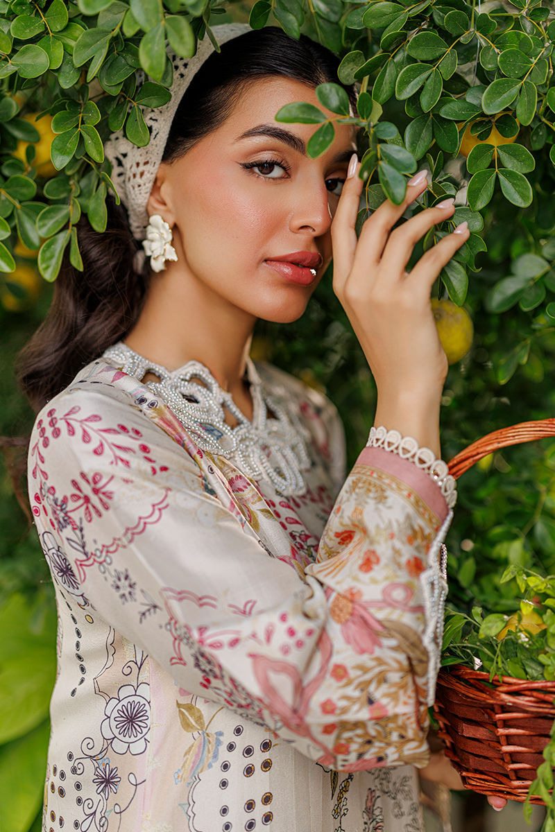 Ansab Jahangir Petaline Style