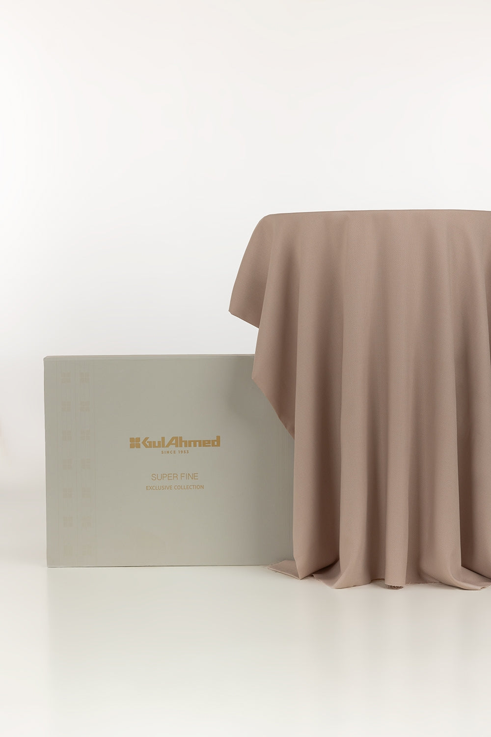 Aquila Unstitched Fabric Blended With Gift Box