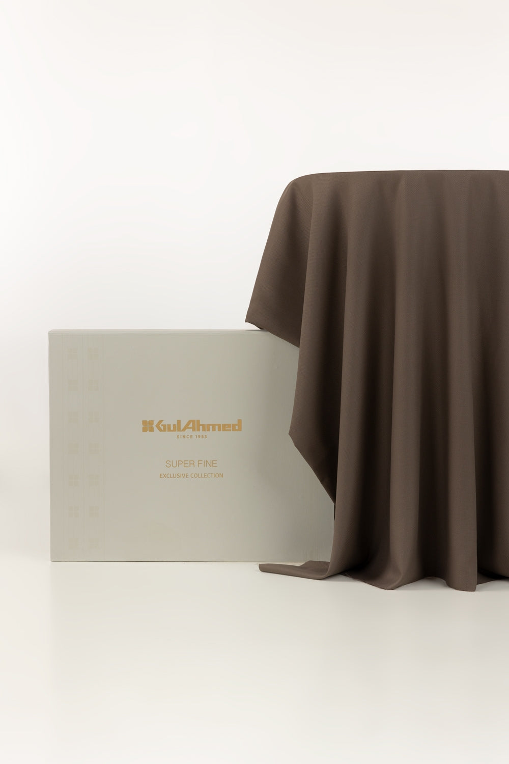 Aquila Unstitched Fabric Blended With Gift Box
