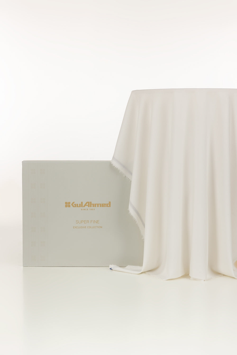 Aquila Unstitched Fabric Blended With Gift Box