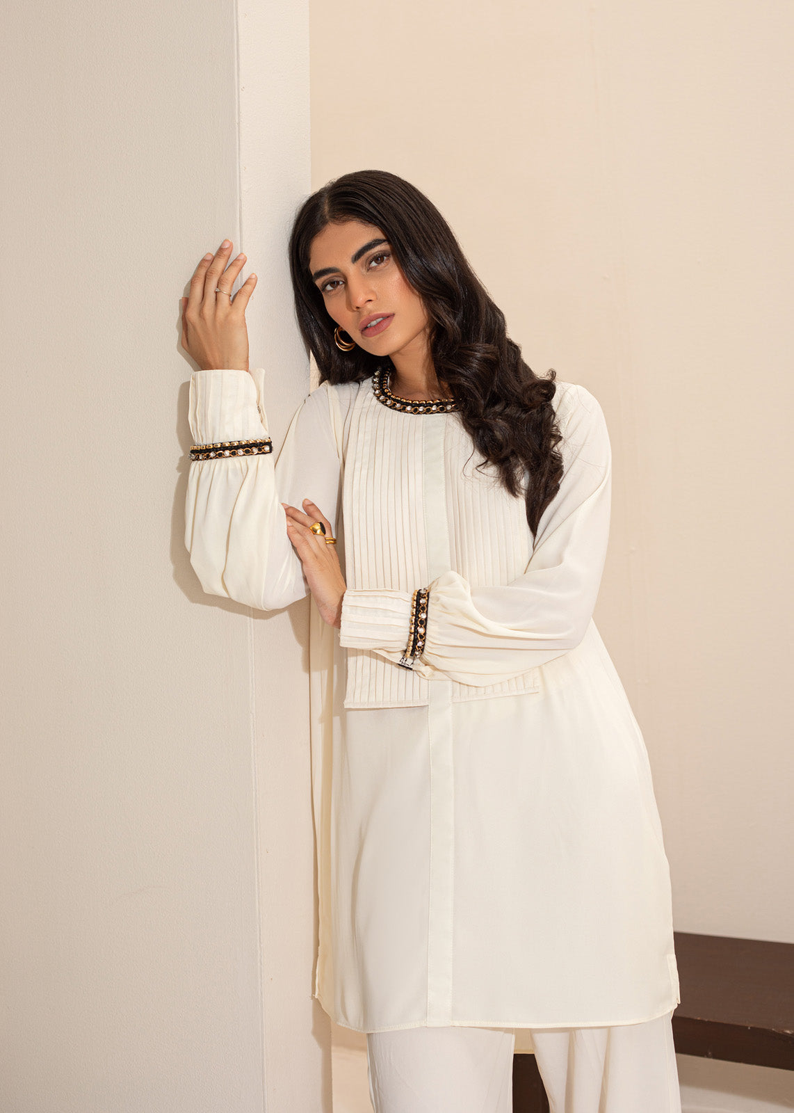 https://cdn.shopify.com/s/files/1/0412/9311/9639/products/aria5.jpg?v=1755496410