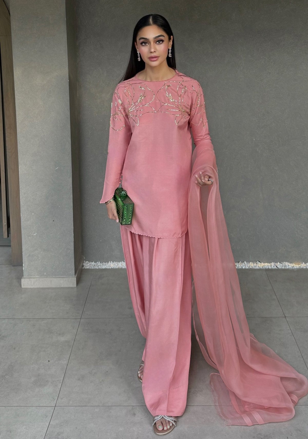 https://cdn.shopify.com/s/files/1/0524/2070/6504/files/aroha2_d9ebf146-0de6-4986-a715-3d2ffd0d1b20.jpg?v=1752232568