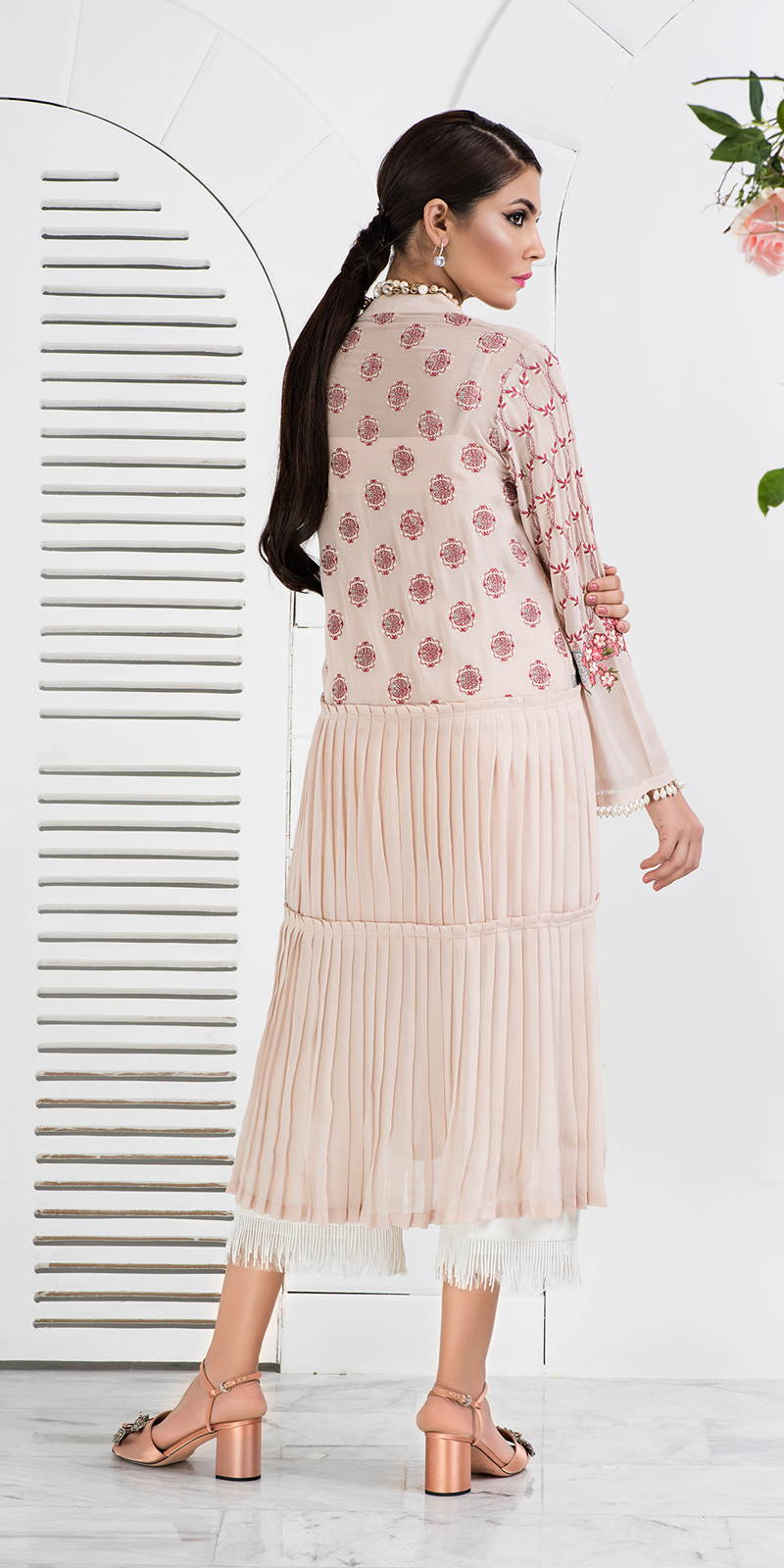 SANAZ-(EV-1708064)