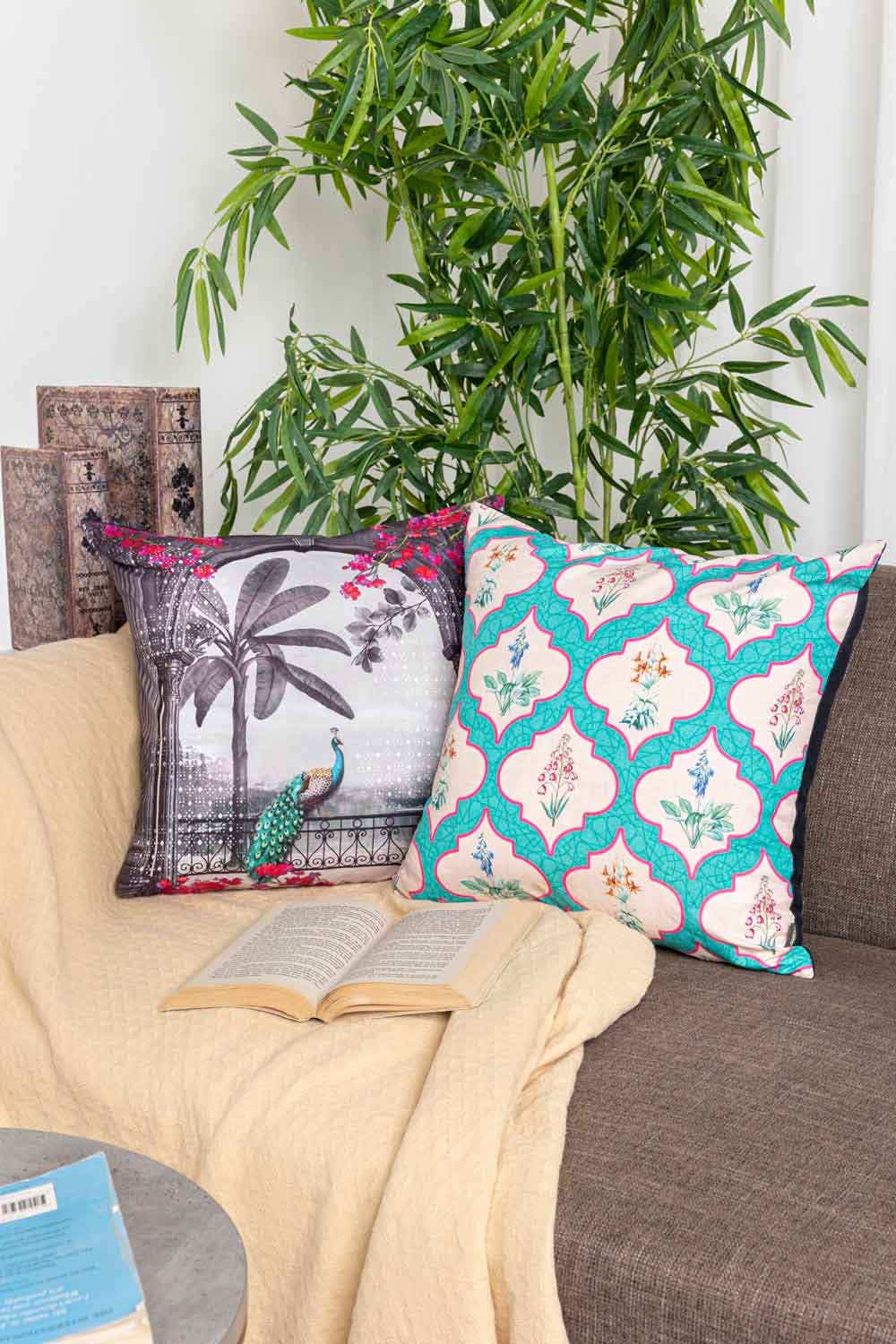 Aw24-Dgc-005 Digital Cushion Cover