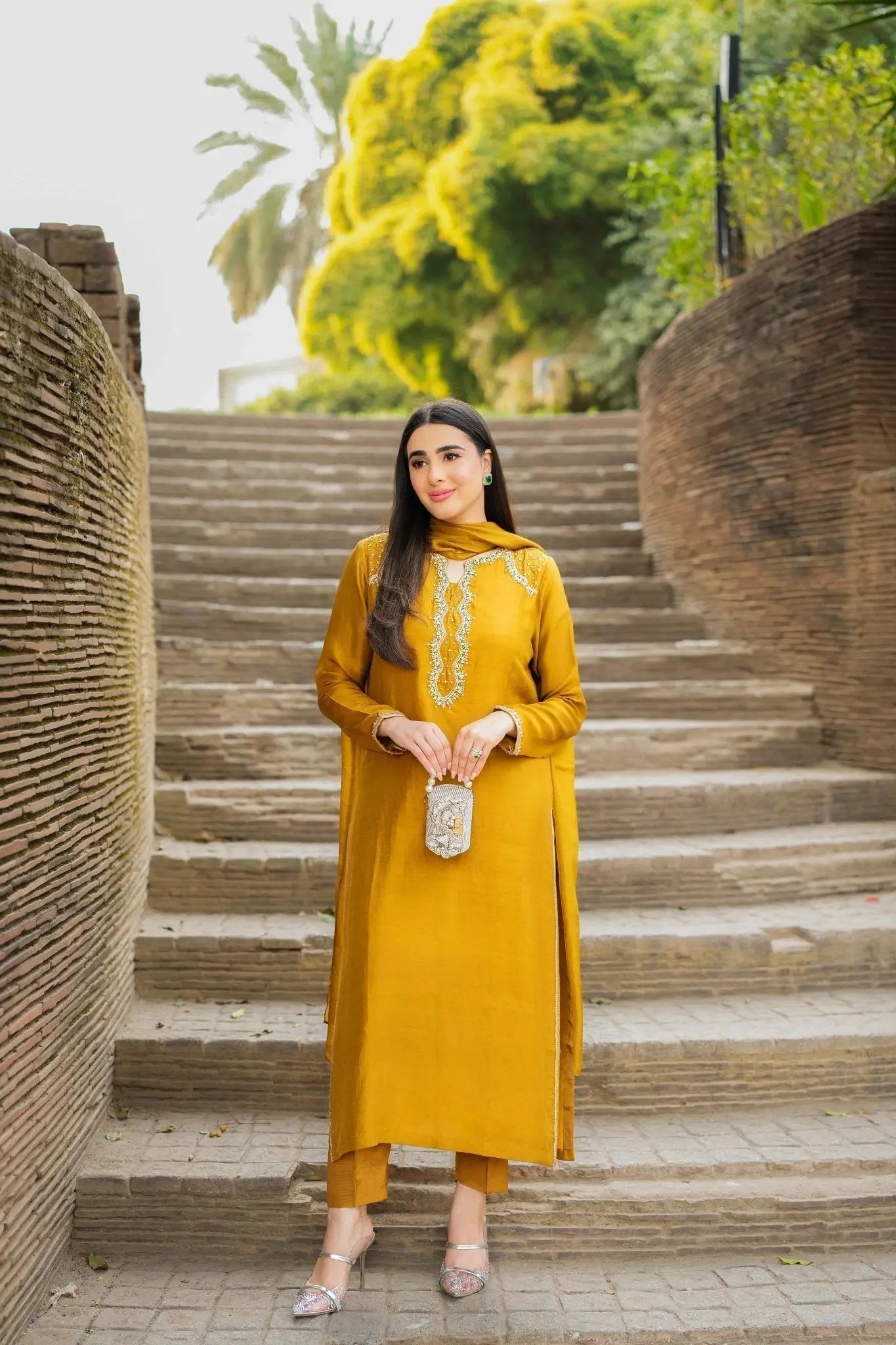 https://cdn.shopify.com/s/files/1/0923/1931/8403/files/ayzal-eid-series-25-by-alizay-saad-658123_17ec8221-20bd-45b1-99ed-715372f02c08.jpg?v=1756725207