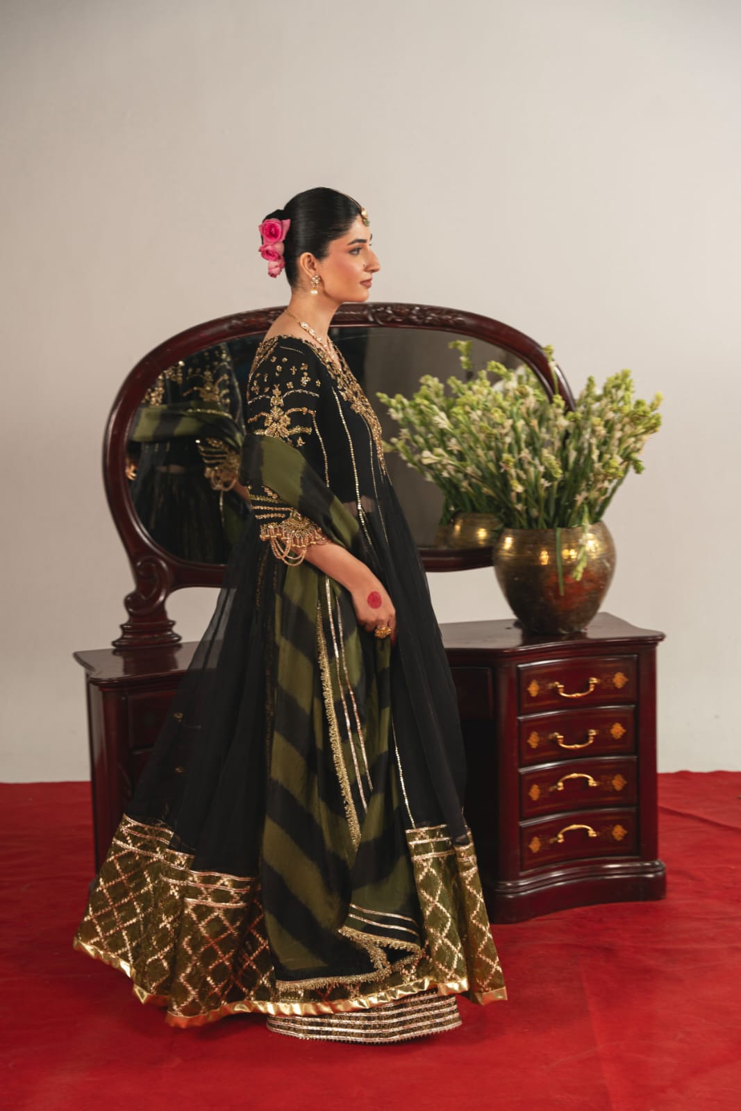 Black Hania Kalidaar