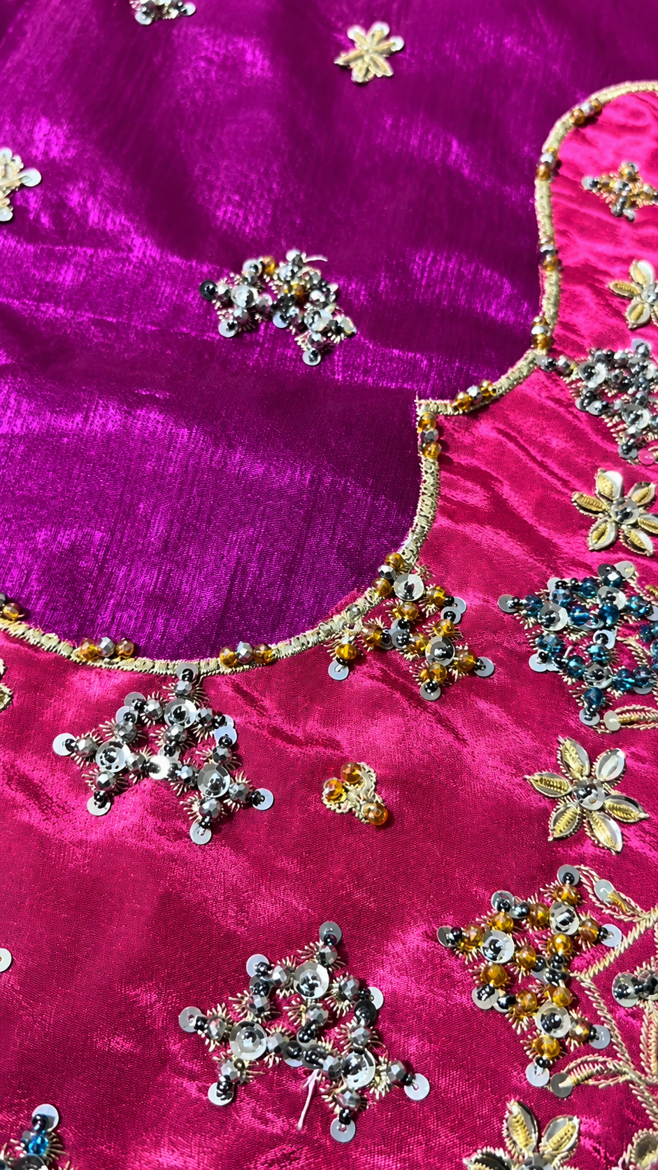 Farah Talib Aziz – Bita Magenta Style