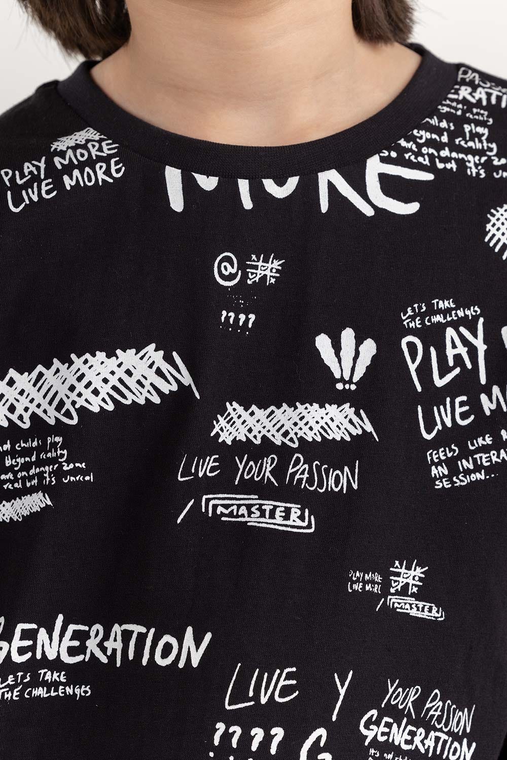 https://cdn.shopify.com/s/files/1/0706/3253/8159/files/black_round_neck_t_shirt_224-313-017_5.jpg?v=1758454623