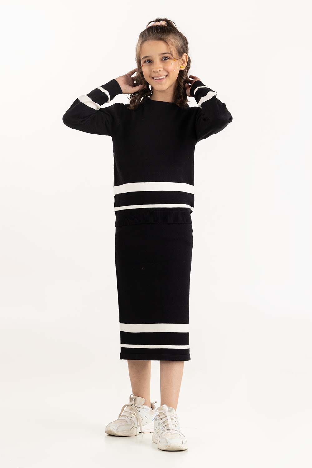 Junior Girl Black Striped Knit Sweater