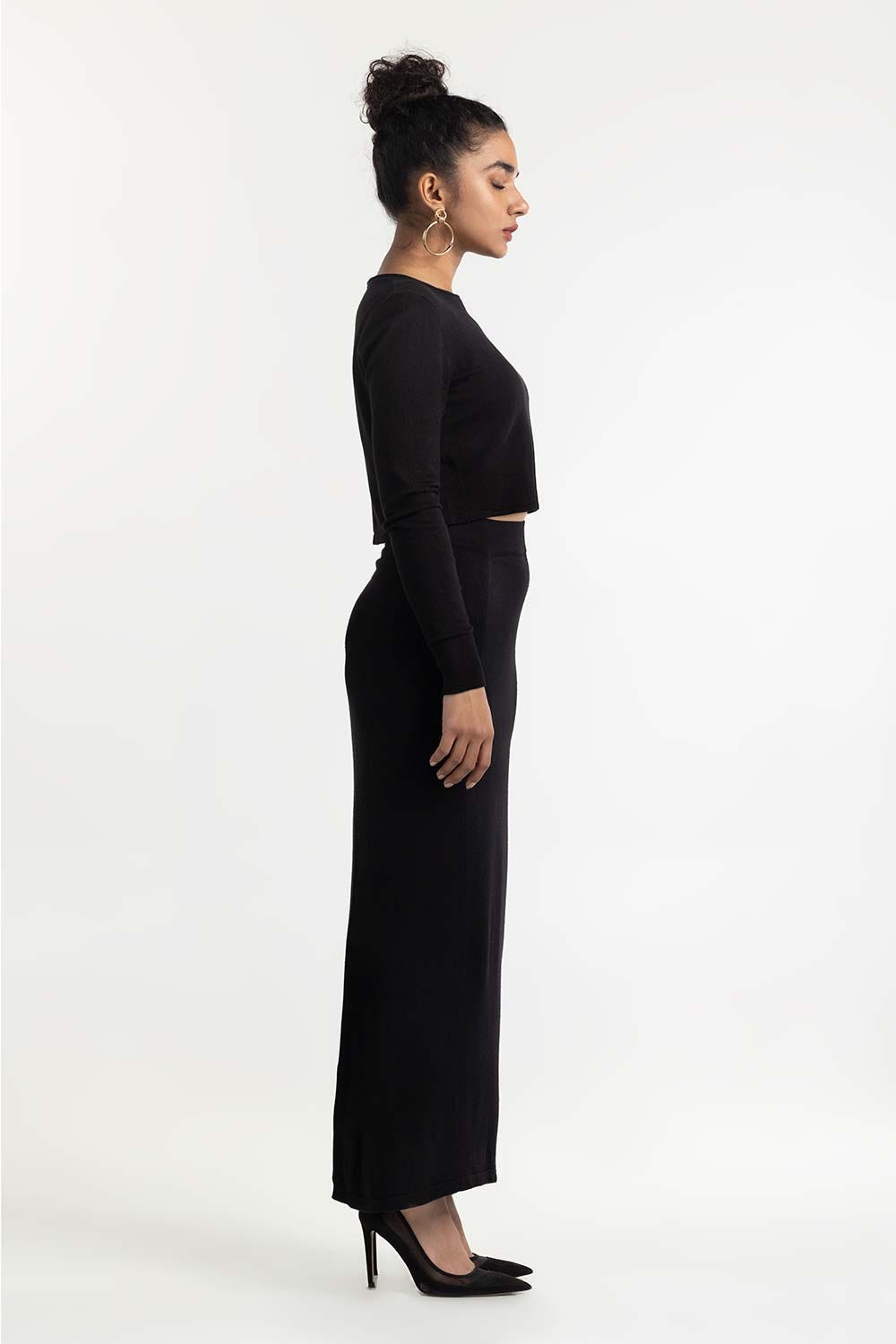 Black Basic Cropped Knit Sweater