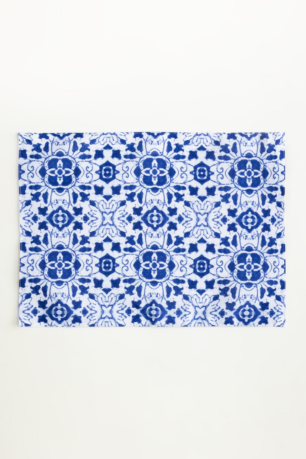 https://cdn.shopify.com/s/files/1/0706/3253/8159/files/blue-tiles-digital-place-mats-set-gulahmed-front-1_jpg.jpg?v=1758373774