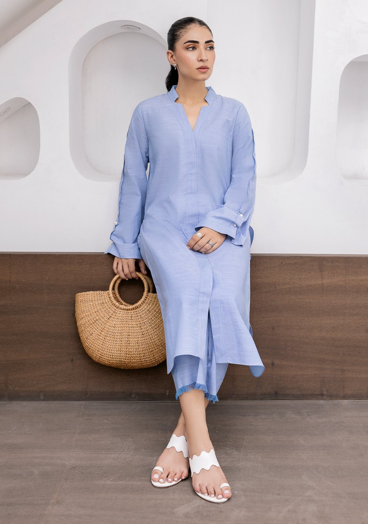 https://cdn.shopify.com/s/files/1/0524/2070/6504/files/blue1_f59ffbe7-d2d8-4a84-aa89-a7215963488e.jpg?v=1752232732