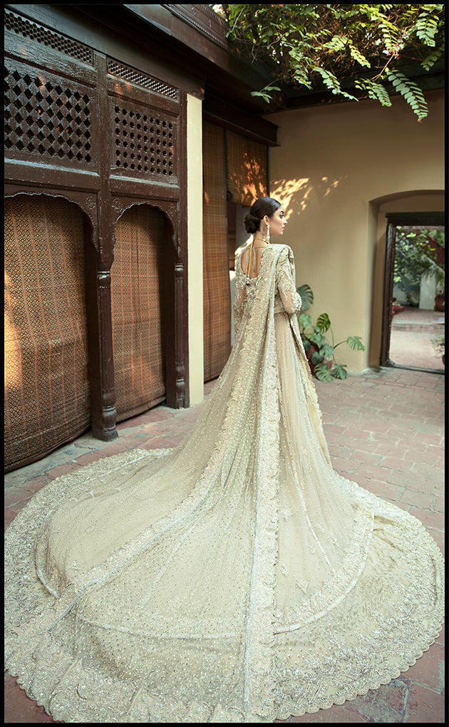 https://cdn.shopify.com/s/files/1/0560/5431/7229/products/bridal-bridal-823022.jpg?v=1664396343