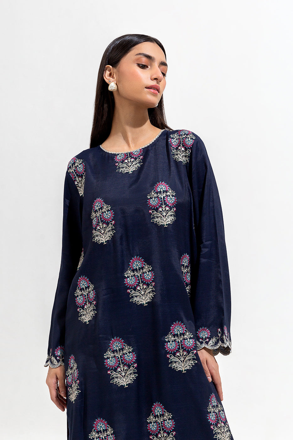 2 Piece Embroidered Silk Suit (Luxury-Pret)