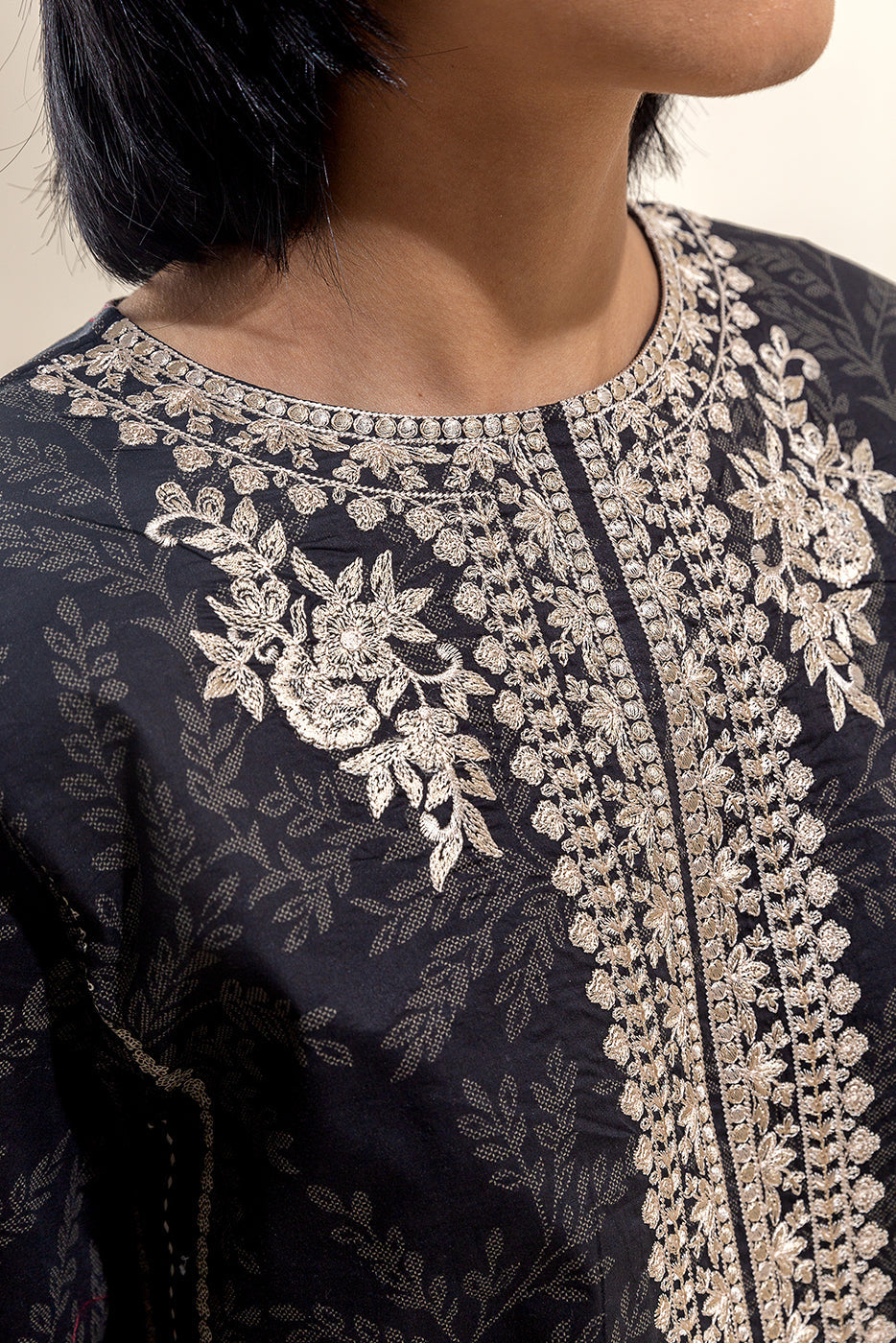 3 Piece Embroidered Lawn Suit-Anchor Craft (Unstitched)