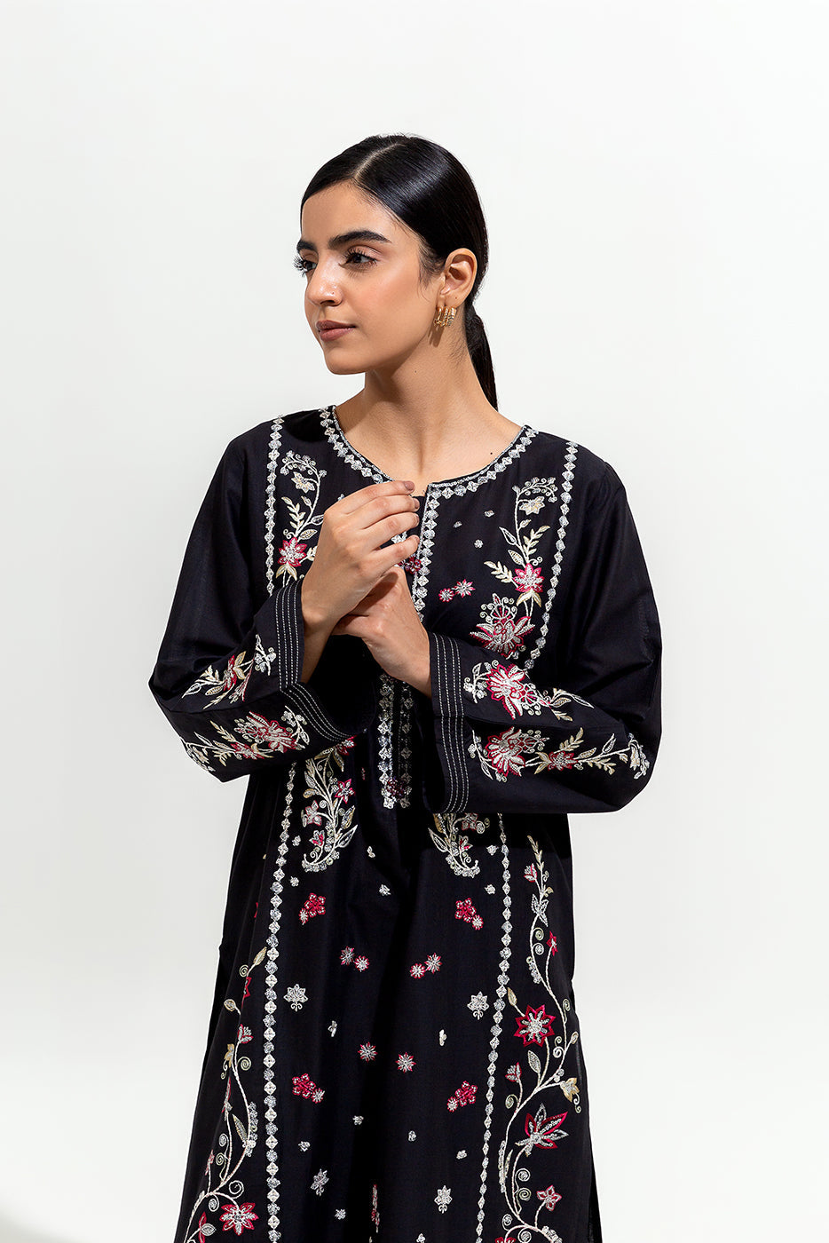 2 Piece Embroidered Lawn Suit (Pret)