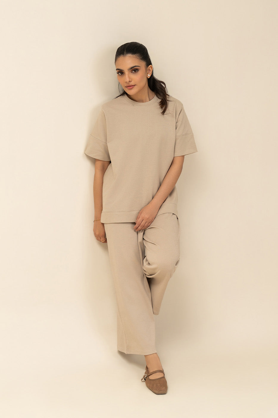 BASIC TEE