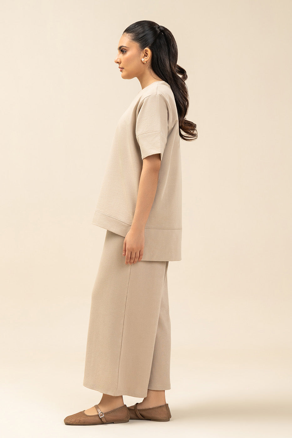 BASIC TEE