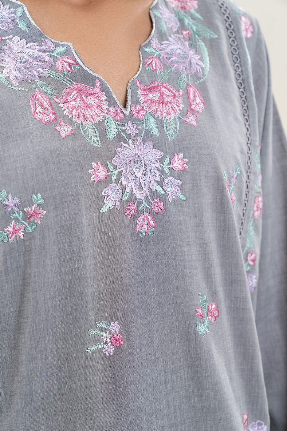 2 PIECE EMBROIDERED CHAMBRAY SUIT (PRET)