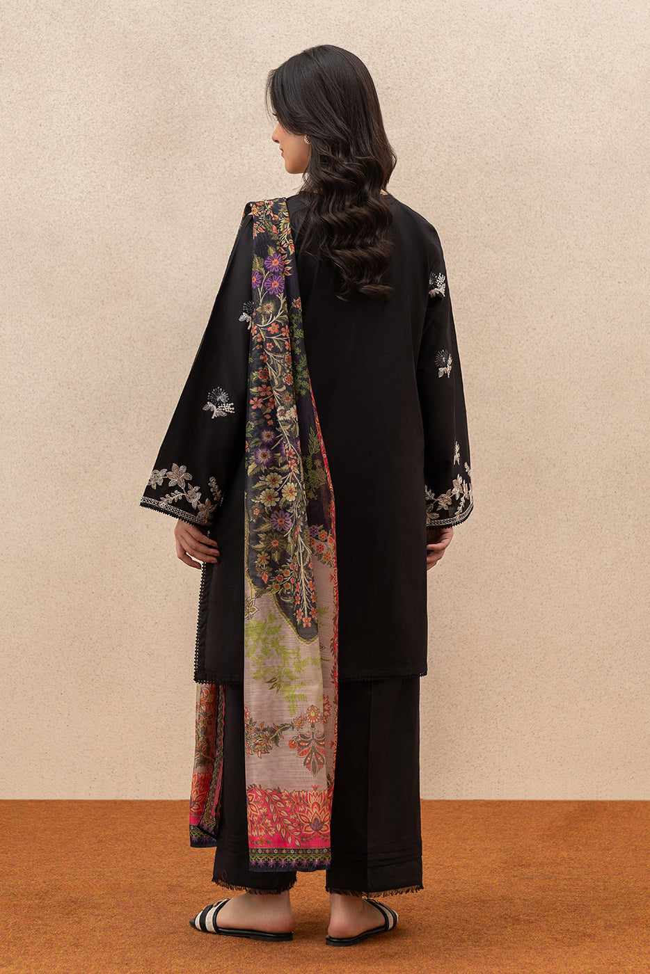 2 PIECE EMBROIDERED LAWN SUIT (PRET)