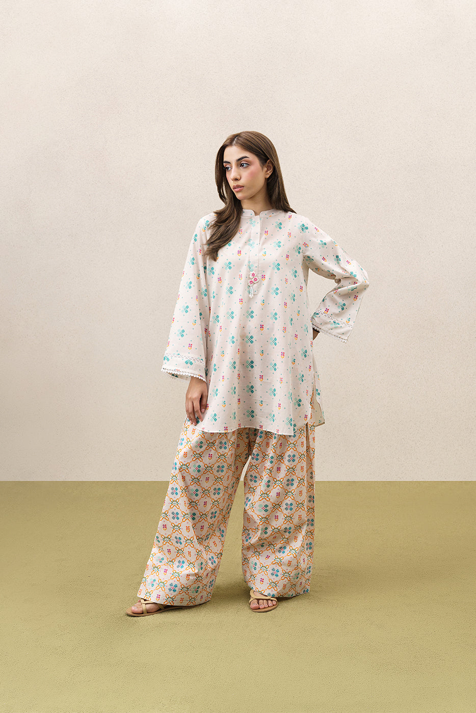 2 PIECE PRINTED DIGITAL PRINTED LAWN SUIT (PRET)