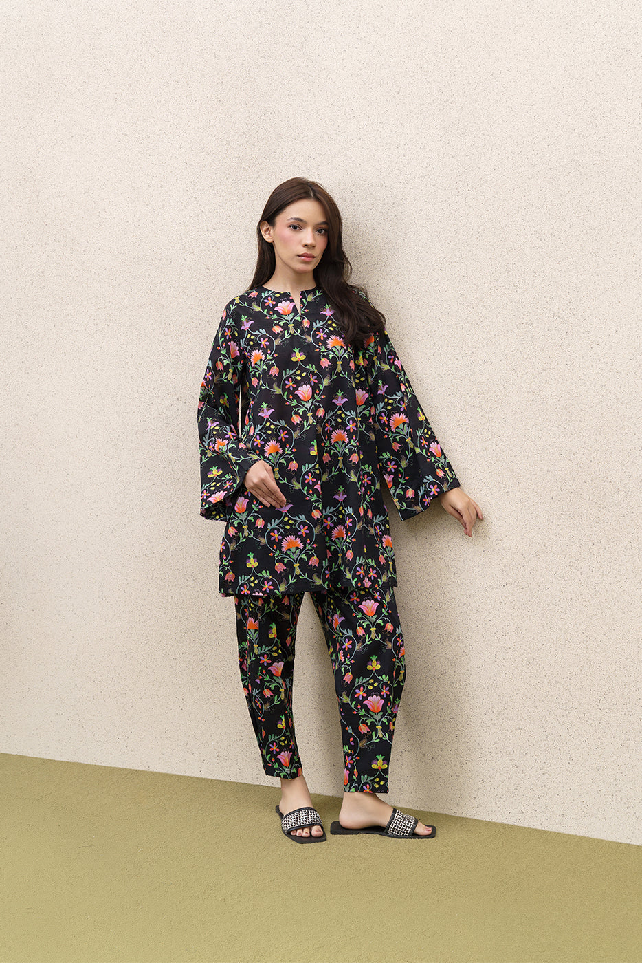 2 PIECE PRINTED DORIA LAWN SUIT (PRET)