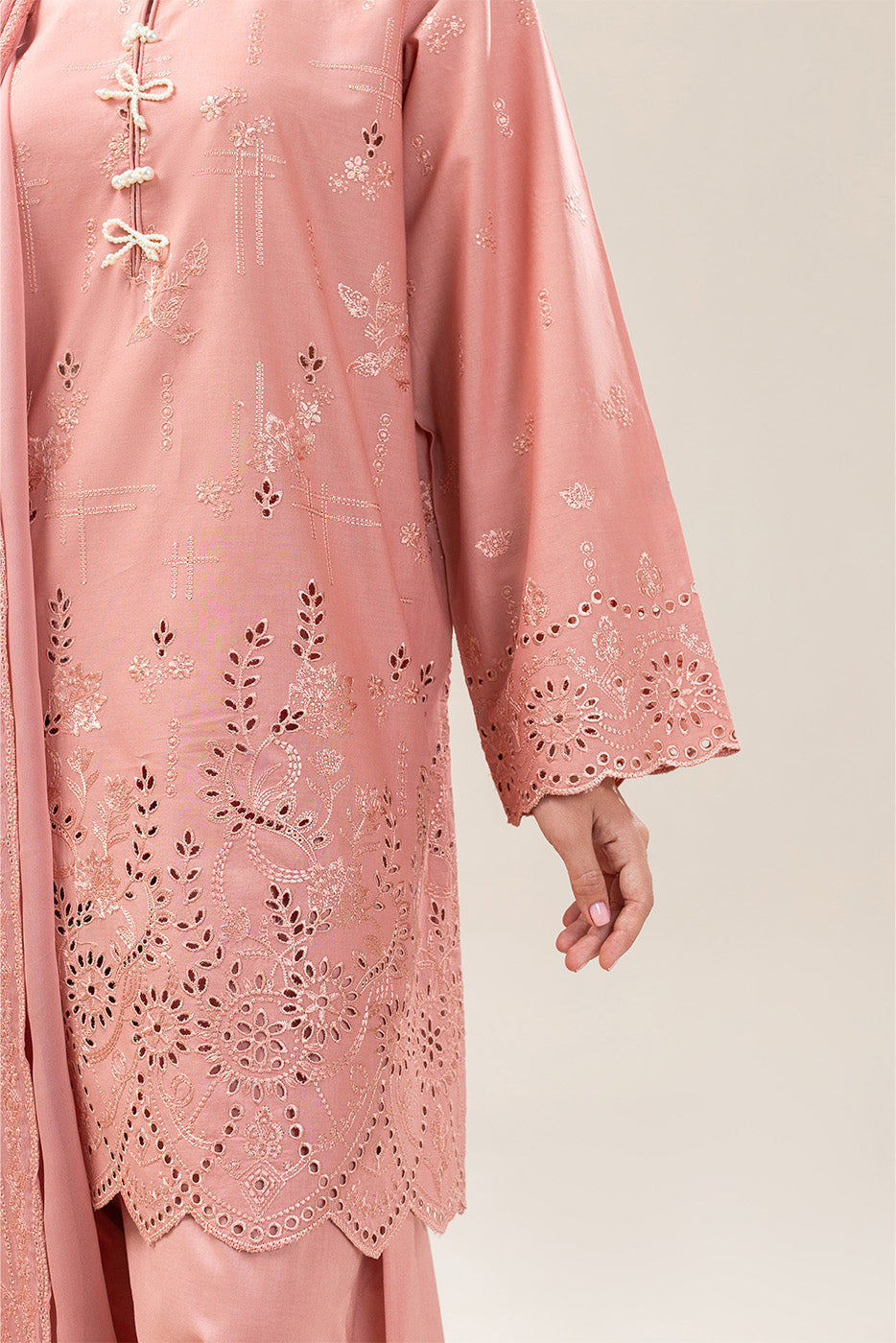 https://cdn.shopify.com/s/files/1/0488/9201/8848/files/bt12601un004183a_3.jpg?v=1780661938