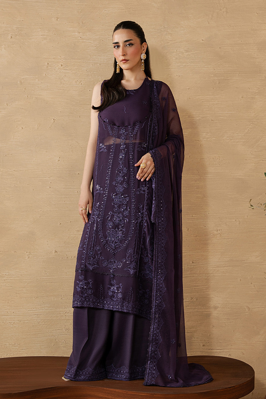 4 PIECE EMBROIDERED CHIFFON SUIT-FEMME NOIR (LUXURY UNSTITCHED)