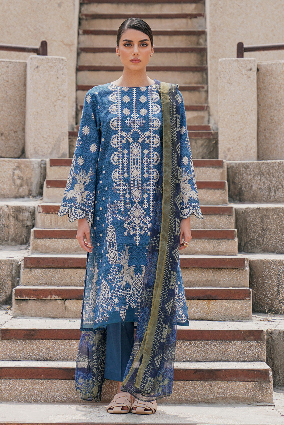3 Piece - Embroidered Khaddar Suit - Mythic Blue