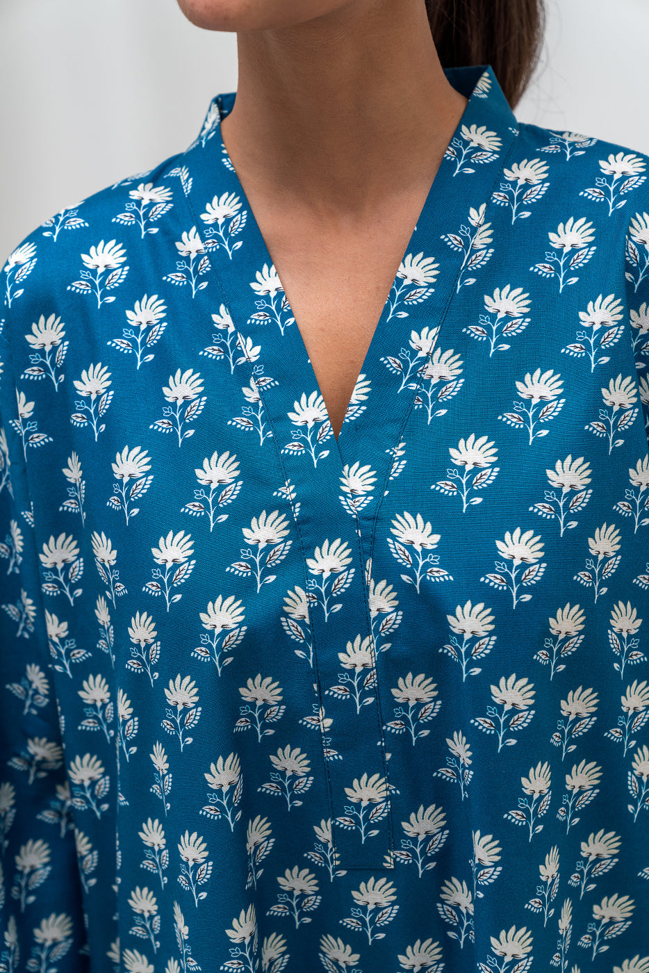 2 Piece Printed Cambric Suit (Pret)