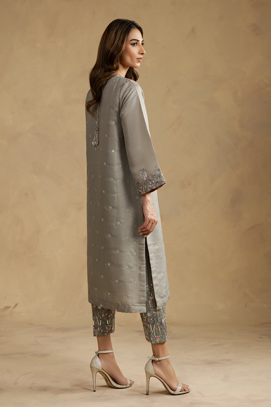 2 Piece Embroidered Silk Suit (Luxury-Pret)