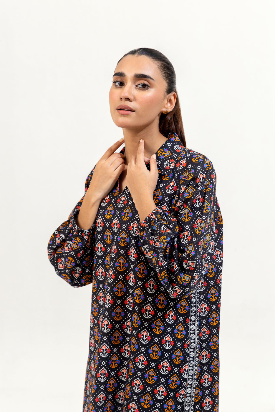 2 Piece Printed Khaddar Suit (Pret)