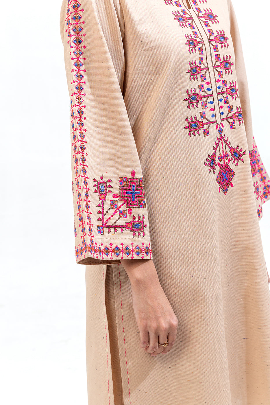 2 Piece Embroidered Khaddar Suit (Pret)