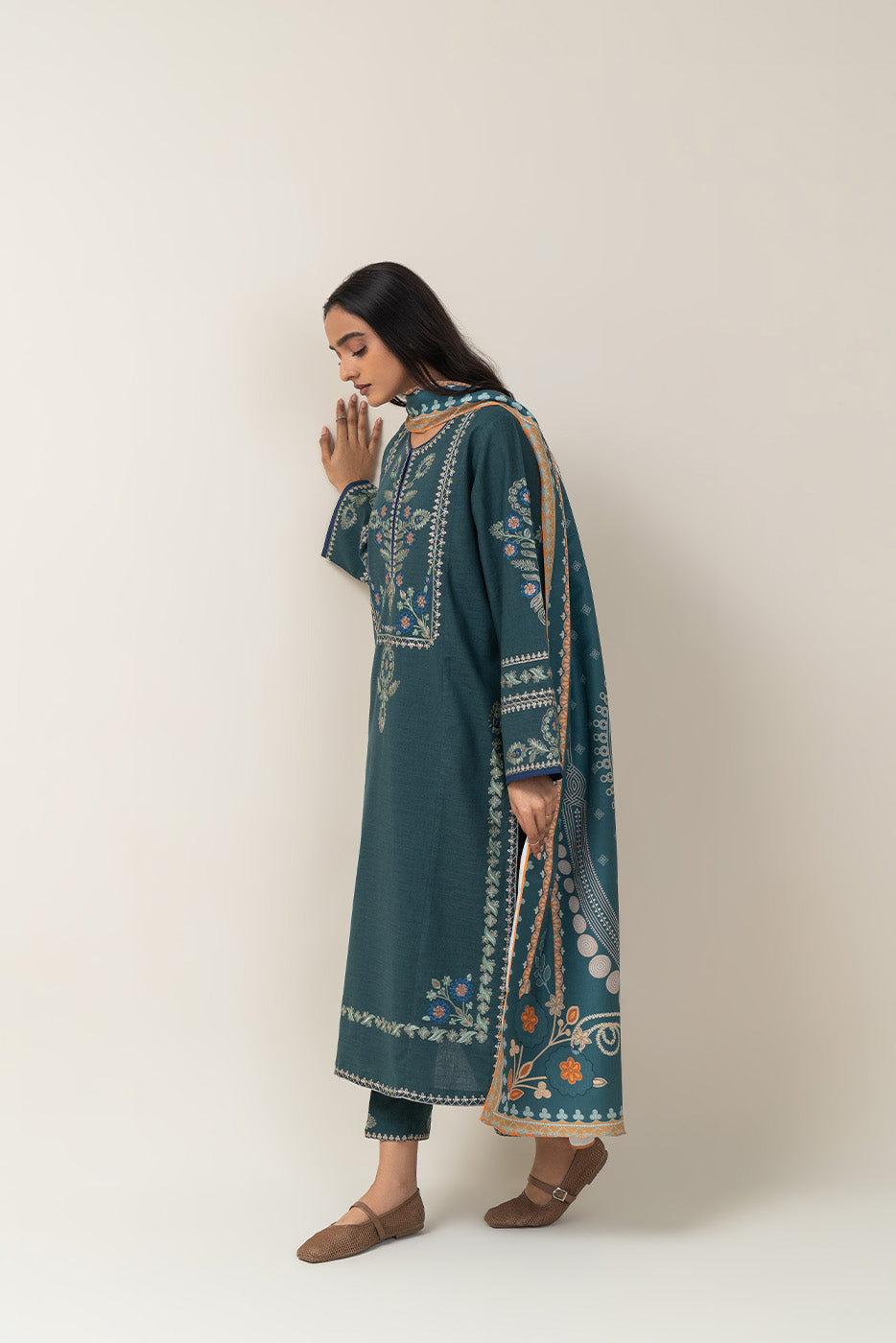 3 PIECE EMBROIDERED SLUB KHADDAR SUIT (PRET)BT2250001PR0058-TEAL-2000000293764-8