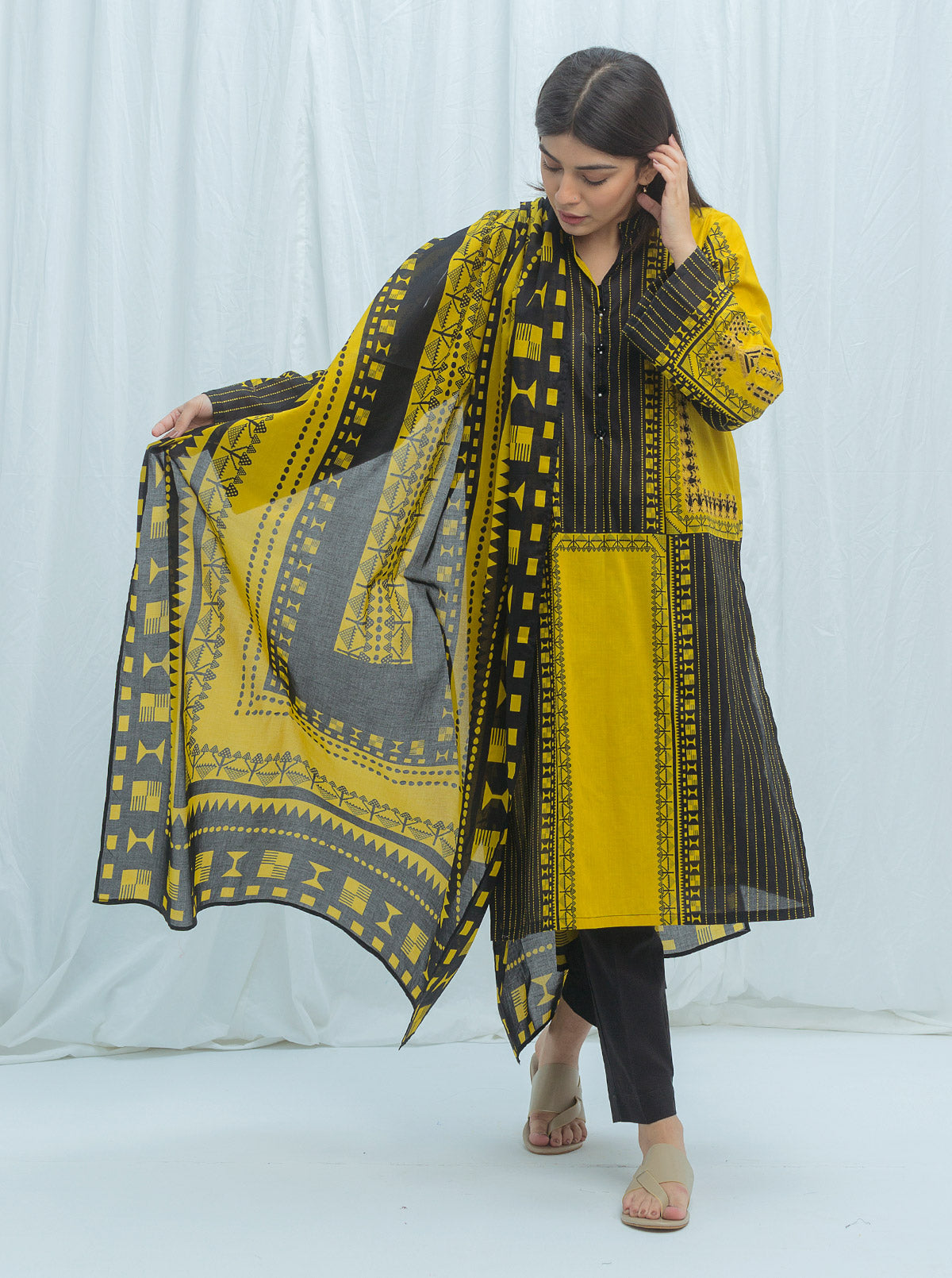 Ethnic Yellow-Embroidered-2P (Unstitched)