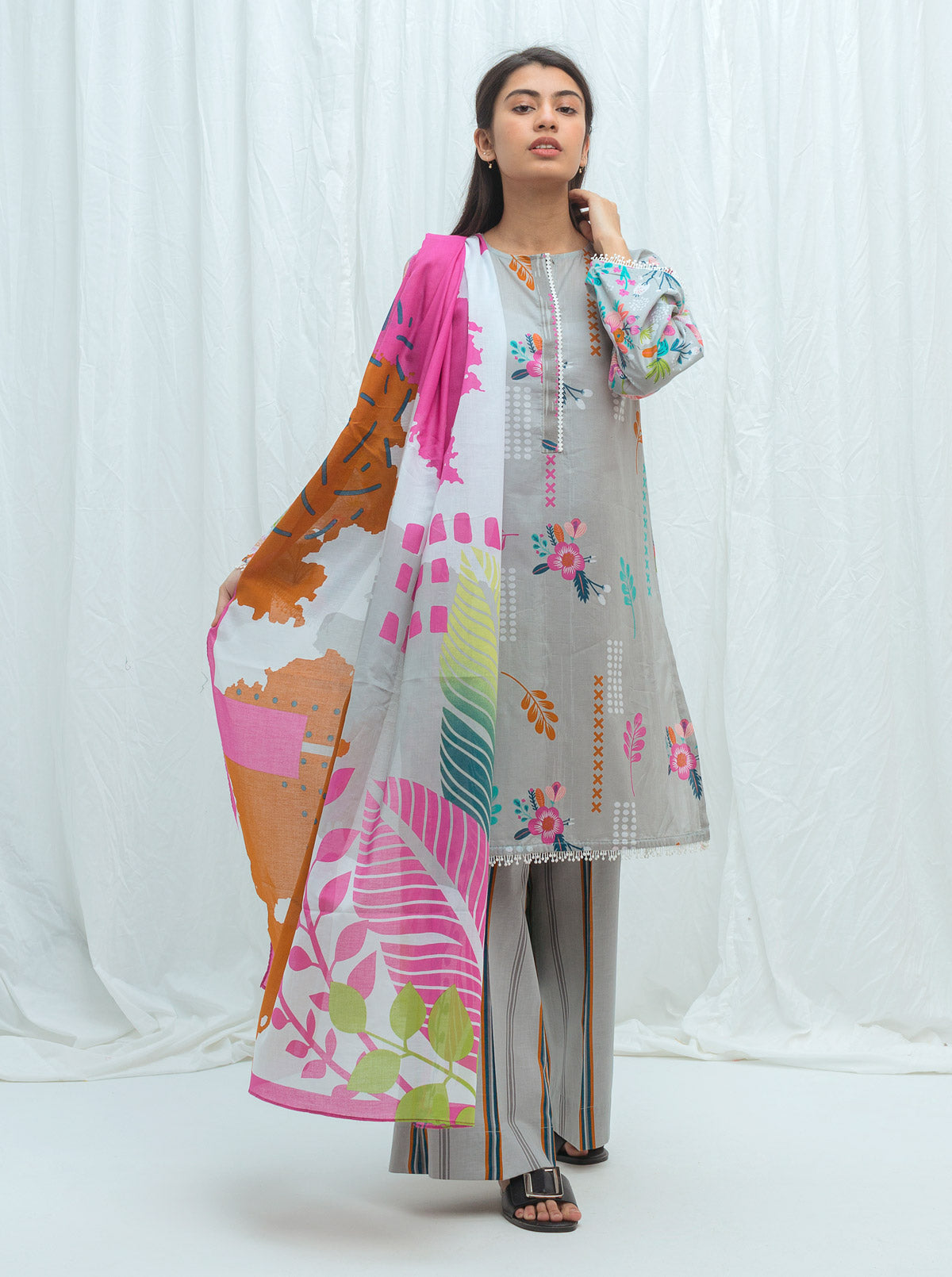 SS24DD-2478  DARK GREEN DUPATTA