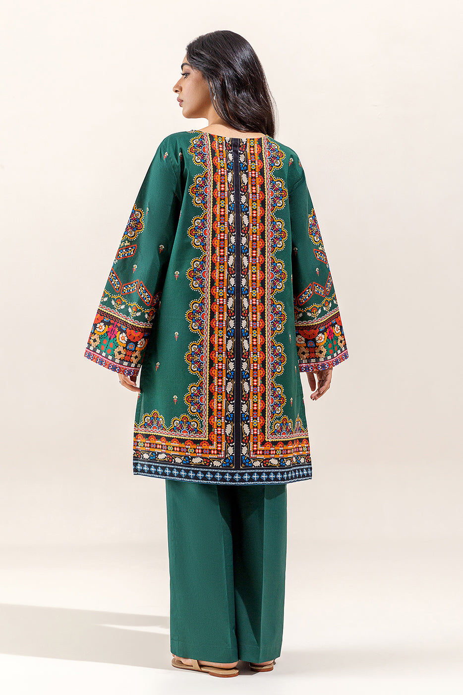 Embellished silk Trousers(As Shown)