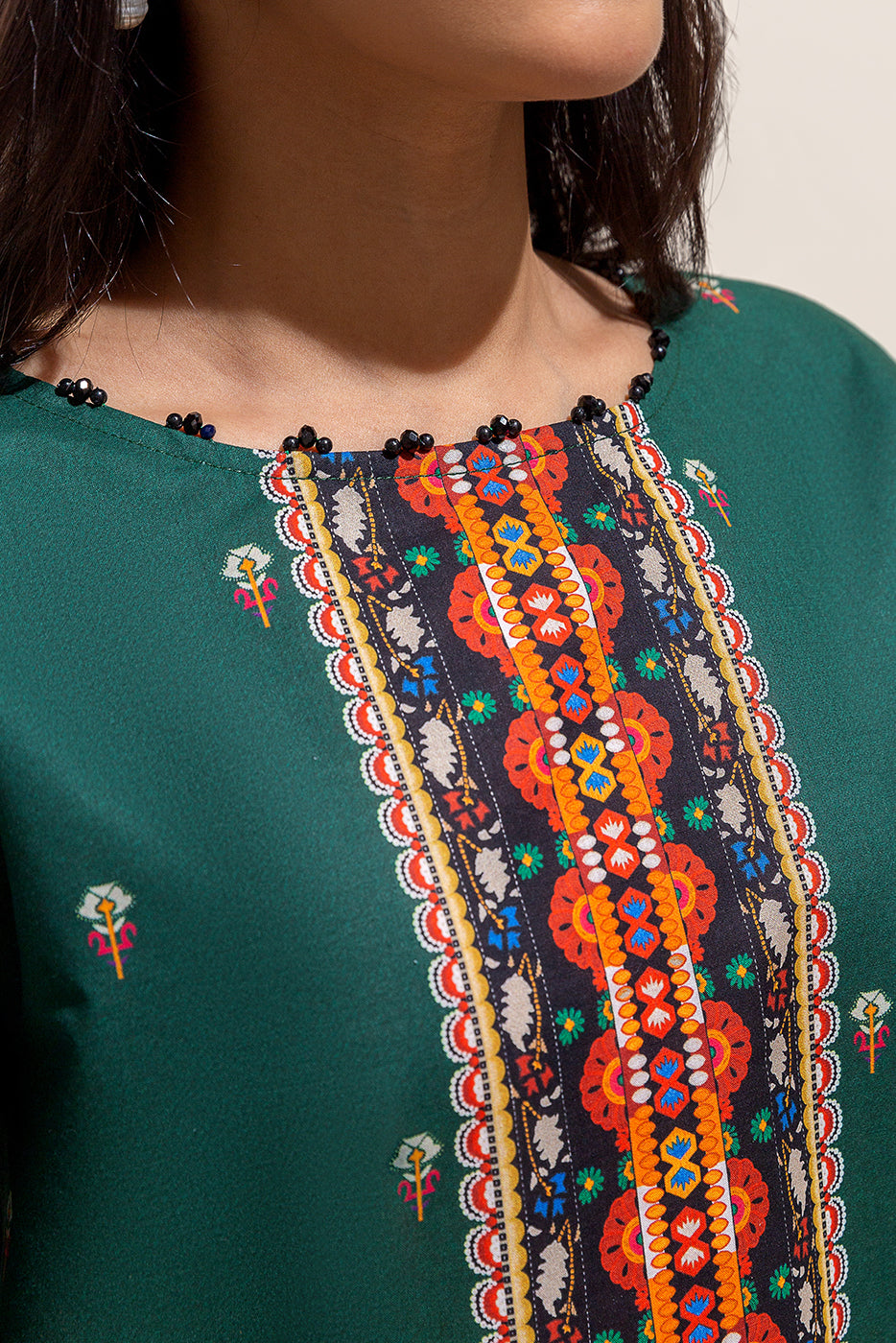 Embellished silk Trousers(As Shown)