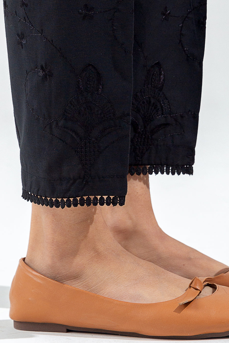 Embroidered Straight Pants